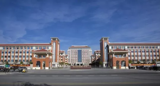 長(zhǎng)泰第一中學(xué)